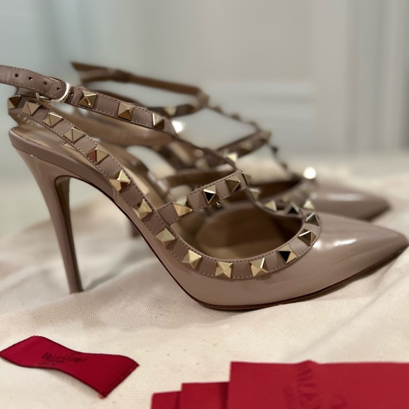Valentino PATENT ROCKSTUD CAGED PUMP 100MM - Picture 1 of 6